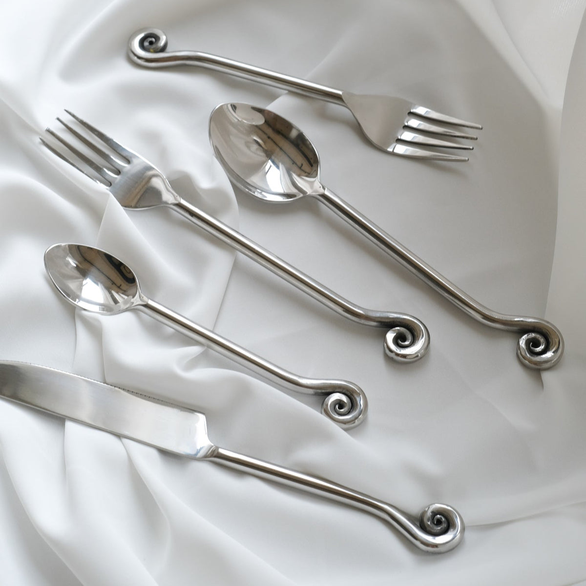Mira cutlery